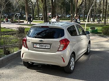 дешевые машыны: Chevrolet Spark: 2020 г., Бензин, Хэтчбэк — 2
