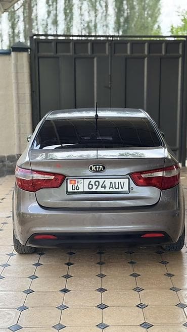 Продажа авто: Kia Rio: 2015 г., 1.4 л, Механика, Бензин, Седан — 2