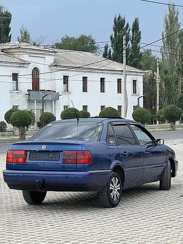 Volkswagen: Volkswagen Passat: 1991 г., 1.8 л, Механика, Бензин, Седан — 4