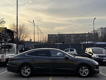 camry 2017: Hyundai Sonata: 2020 г., 2 л, Автомат, Газ, Седан — 3