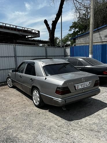 муфта мерс: Mercedes-Benz W124: 1993 г., 2.2 л, Автомат, Бензин, Седан — 1
