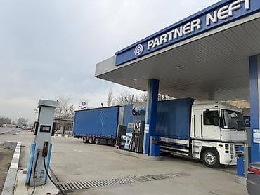 Тягач, Renault, 2005 г., Тентованный