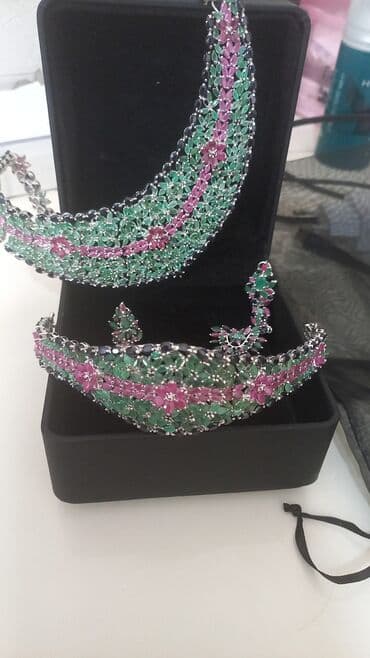 Жеке буюмдар: Эксклюзивные изделия с натуральными природными камнями и в некоторых — 5