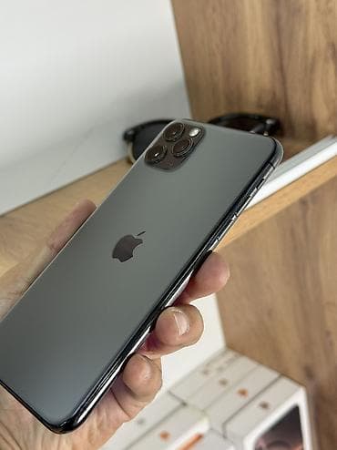 чехии: IPhone 11 Pro Max, Б/у, 256 ГБ, Черный, Защитное стекло, Чехол, Кабель, 100 % — 6