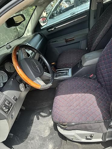 продаю крайслер: Chrysler 300C: 2004 г., 2.7 л, Автомат, Газ, Седан — 6