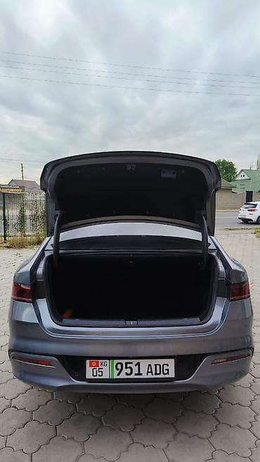 model y: BYD Qin: 2021 г., Автомат, Электромобиль, Седан — 4