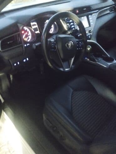 домкрат гидравлический для вытяжки авто: Toyota Camry: 2019 г., 2.5 л, Автомат, Бензин, Седан — 5