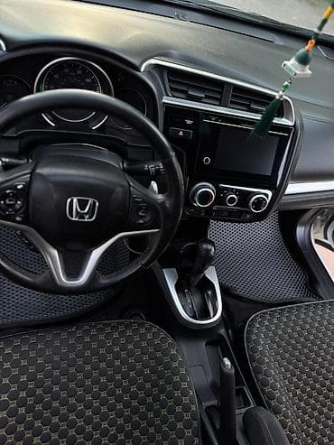 фит 2017: Honda Fit: 2018 г., 1.5 л, Автомат, Бензин, Хэтчбэк — 4