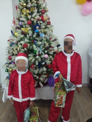 Сдаю на прокат за 300с на 3 дня . Размер 34. на 4-5-6л втарой