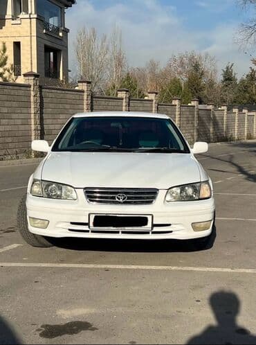 Toyota Camry: 2001 г., 2.2 л, Автомат, Бензин, Седан