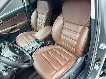 Транспорт: Kia Sorento: 2017 г., 2 л, Автомат, Дизель, Кроссовер — 10