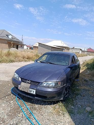 Opel Vectra: 1996 г., Механика, Седан
