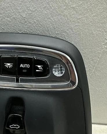 second hand: Салонное освещение Volvo 2019 г., Б/у, Оригинал — 4