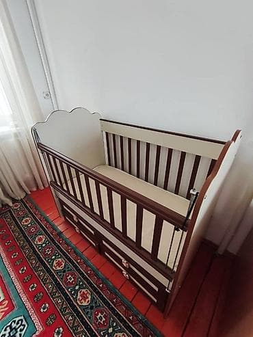 пос: Манеж-кровать, Б/у, С комодом — 1