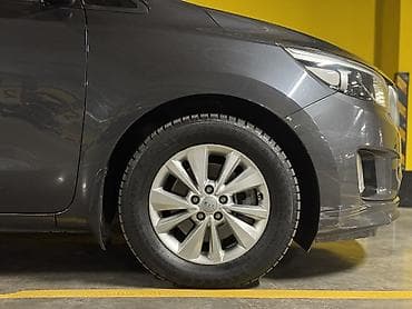 kil машина: Kia Carnival: 2017 г., 2.2 л, Автомат, Дизель, Минивэн — 3