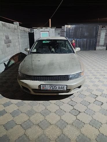 шит прибор срв: Седан среднего класса, левый руль. Кузов 4‑дверный, цвет — 2