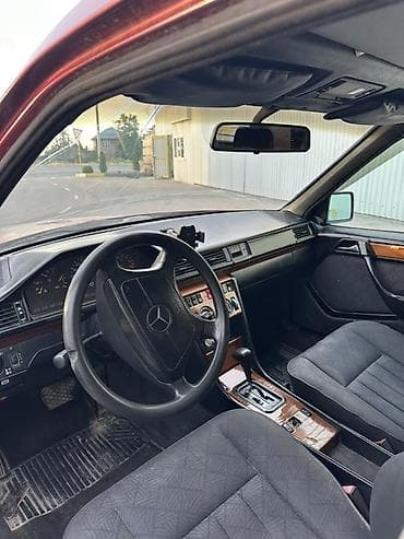 ml 163: Mercedes-Benz W124: 1993 г., 2.2 л, Автомат, Бензин, Универсал — 6