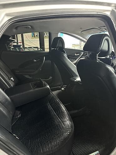 Транспорт: Hyundai Grandeur: 2014 г., 3 л, Автомат, Газ, Седан — 3