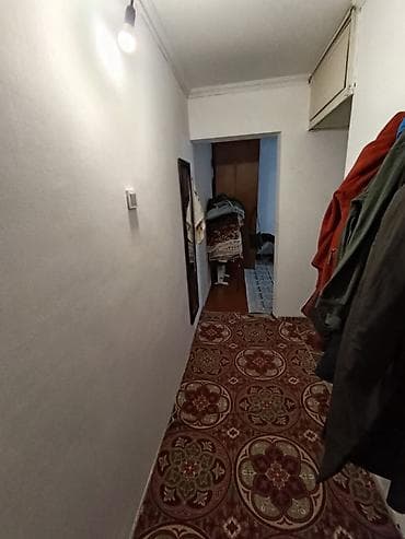 Недвижимость: 1 комната, 30 м², 104 серия, 1 этаж, Старый ремонт — 4