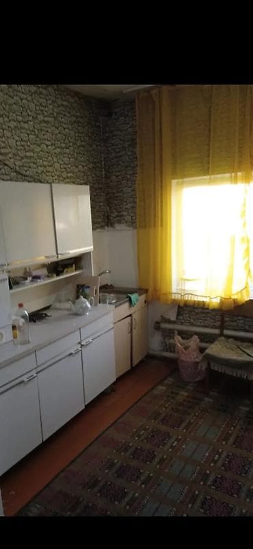 квартиры токмак: 58 м², 3 комнаты, Забор, огорожен — 1