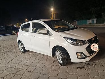Транспорт: Chevrolet Spark: 2019 г., 1 л, Автомат, Бензин, Хэтчбэк — 2
