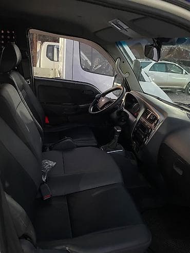 себе: Kia BONGO: 2020 г., 2.4 л, Типтроник, Дизель — 5
