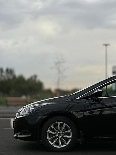 infinity i30: Hyundai i40: 2016 г., 2 л, Автомат, Бензин, Седан — 5