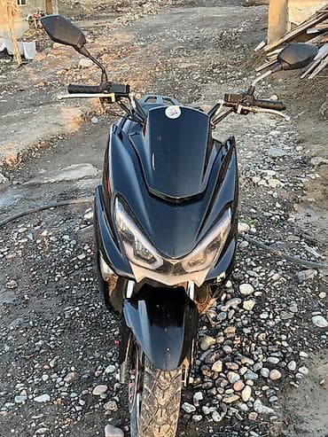 Макси-скутер Alpha, 150 куб. см, Бензин, Б/у