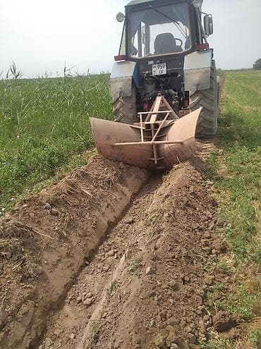 Тракторы John Deere: Модель: 892, Новый — 1