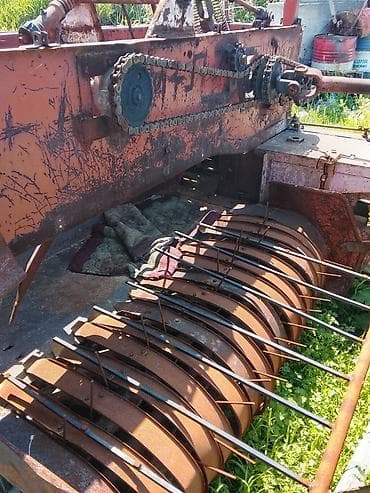 юмз трактор: Подборщик волков (прицепной, цепной привод)
продаю без надобности — 4