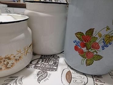 Ведёрки эмалированные 3 л., с крышками в хорошем состоянии, цены at lalafo.kg Ведёрки эмалированные 3 л., с крышками в хорошем состоянии, цены