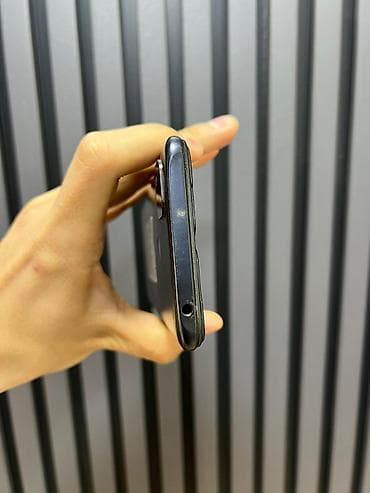 мониторы поворотный экран (pivot): Redmi, Redmi 9C, Б/у, 32 ГБ, цвет - Черный, 2 SIM — 6