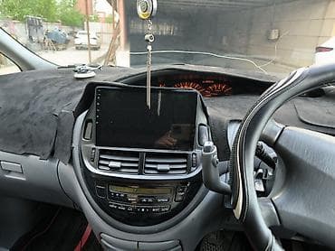 Toyota Estima: 2002 г., 2.4 л, Автомат, Бензин, Минивэн — 10