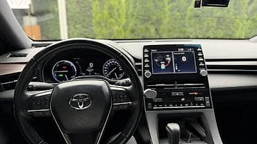 бизнем: Toyota Avalon: 2018 г., 2.5 л, Вариатор, Гибрид, Седан — 6