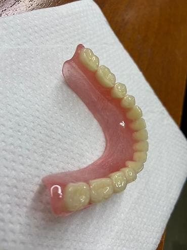 зубной техник: Зуботехническая лаборатория: Качество в каждой детали! 🛠️ — 6