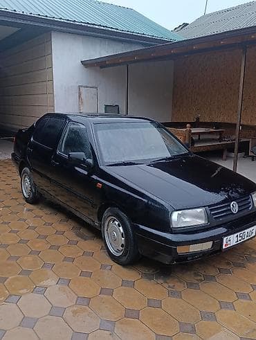 жугили 04: Volkswagen Vento: 1992 г., 1.8 л, Механика, Бензин, Седан — 3