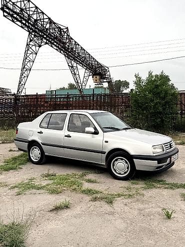 vento капот: Volkswagen Vento: 1997 г., 1.8 л, Механика, Бензин, Седан — 10