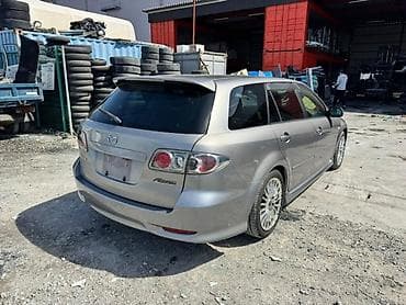 mazda универсал: Крышка багажника Mazda, 2002 г., Б/у, Оригинал — 3