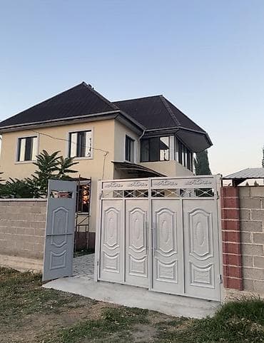 продаю дом ак орго: Продаётся двухэтажный дом за городом, в Московском районе, село — 2