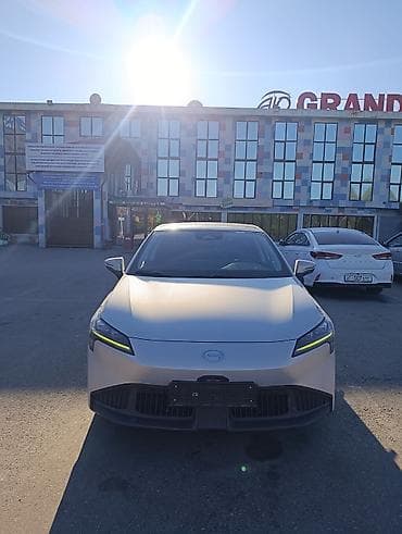 Продаю срочно ! авто как на фото, приезжайте смотрите,приводите