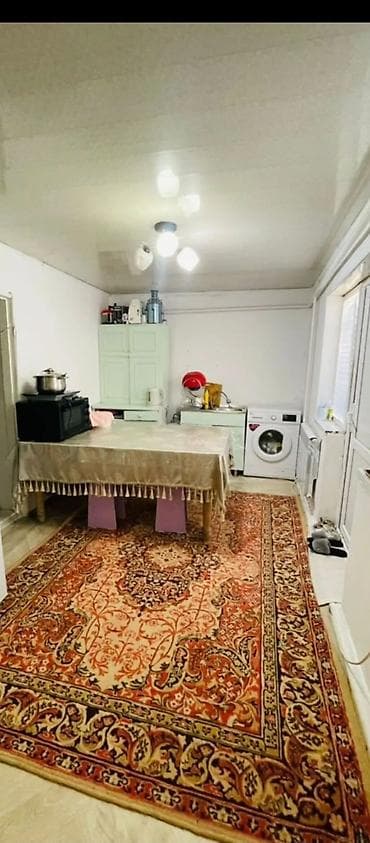 3 микрорайоне: 60 м², 3 комнаты, Забор, огорожен — 3