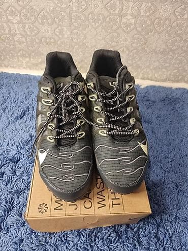 Мужские кроссовки, 43, Nike, Новый, цвет - Серый, Самовывоз, Платная доставка