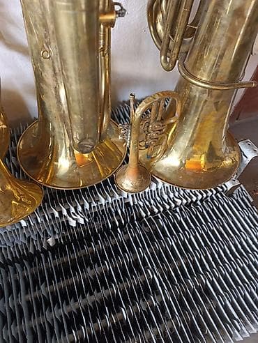 Барабаны: Коллекция духовых музыкальных инструментов + большой барабан Состав — 6