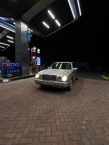м 273: Mercedes-Benz E-Class: 1995 г., 2.2 л, Механика, Бензин, Седан — 2