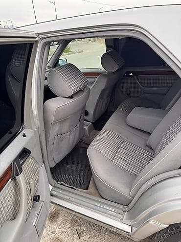 камутатор 124: Mercedes-Benz W124: 1995 г., 2 л, Механика, Бензин, Седан — 6