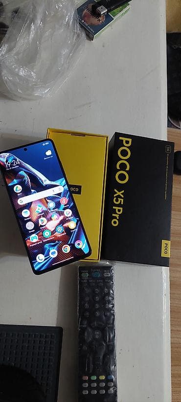 ps2 android: Poco X5 Pro 5G, Б/у, 256 ГБ, цвет - Черный — 1
