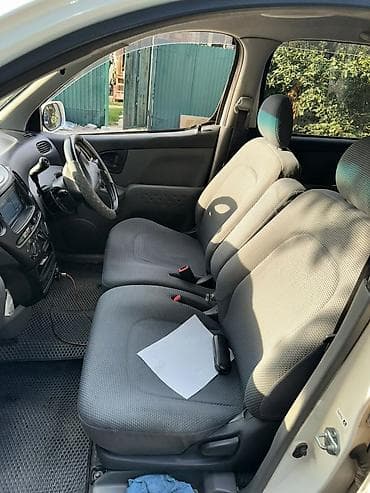 Продажа авто: Toyota Funcargo: 2002 г., 1.3 л, Автомат, Бензин, Универсал — 5