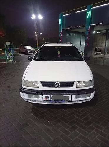 Транспорт: Volkswagen Passat Variant: 1994 г., 2 л, Механика, Бензин, Универсал — 2