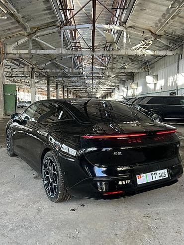 водный электроскутер: Zeekr 007: | 2024 г. Седан — 9