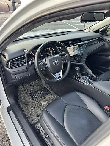 гибрид авто: Toyota Camry: 2019 г., 2.5 л, Автомат, Бензин, Седан — 9